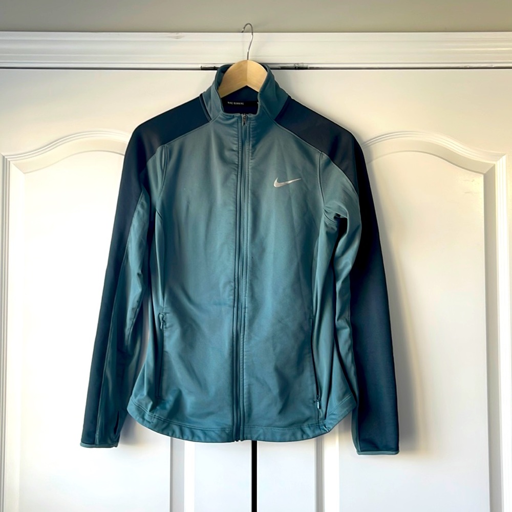 Nike Dri-Fit Running Jacket - size medium